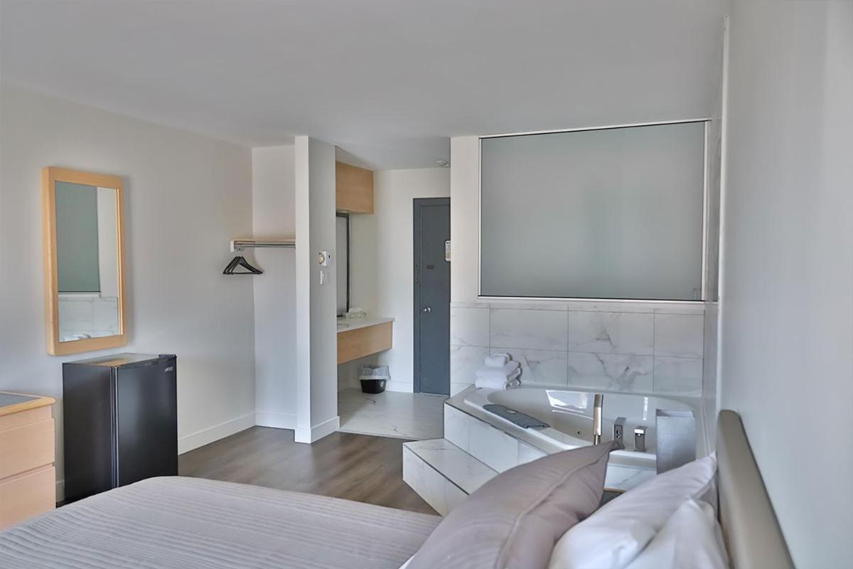 Motel Mascouche Luaran gambar